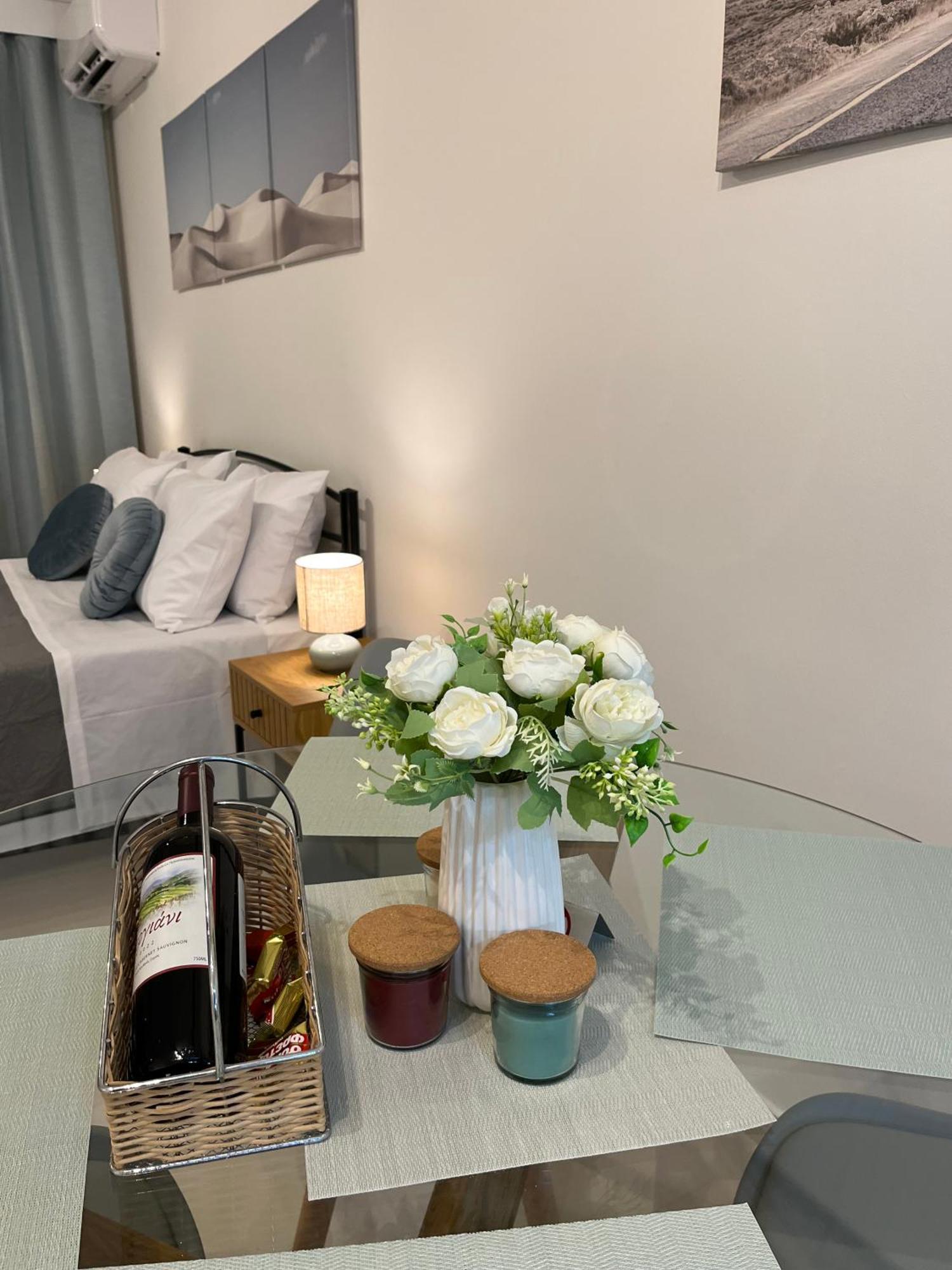 Irene Beach Front Luxury Suite Peraía Exteriér fotografie